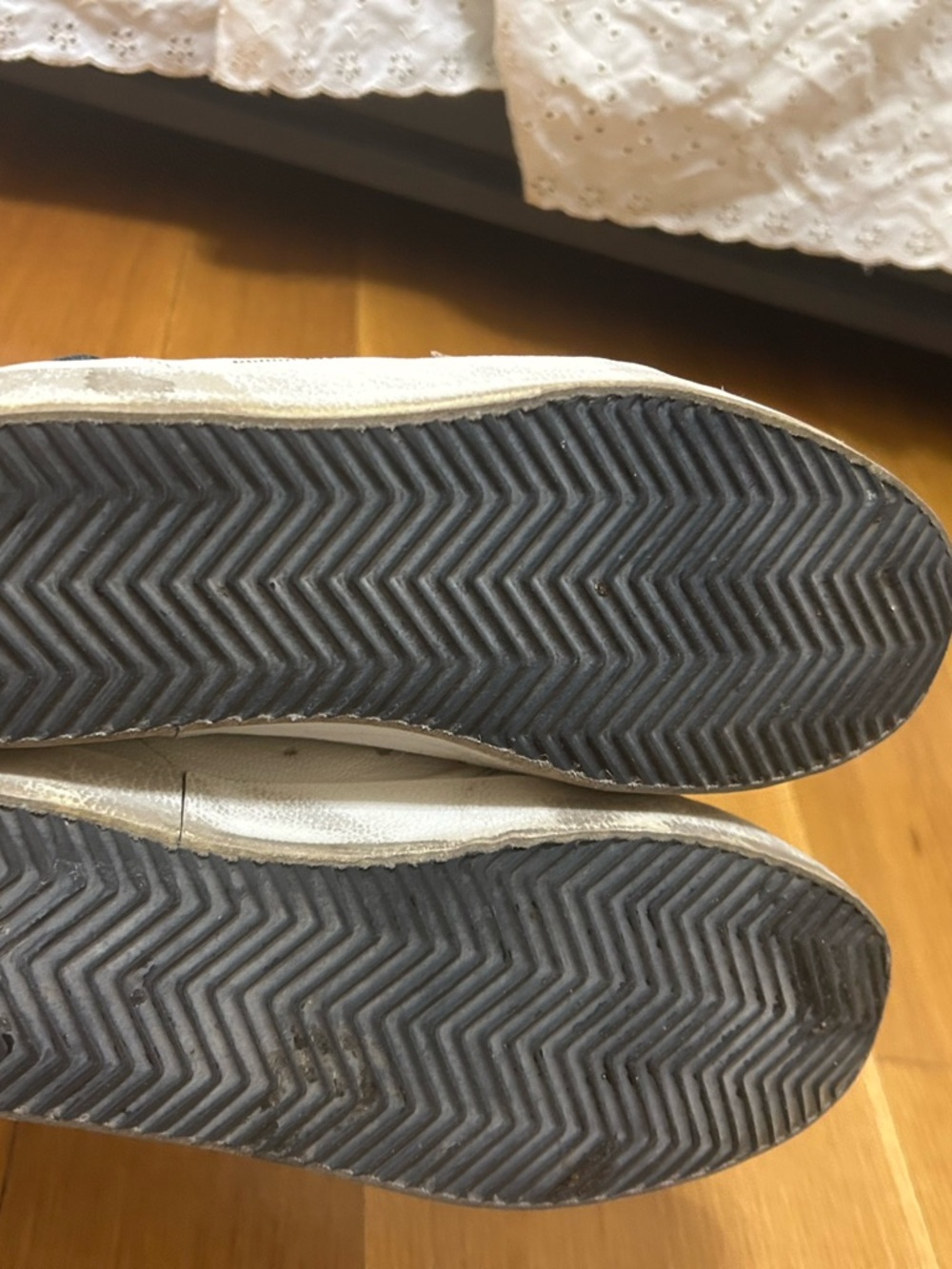 Women's Golden Goose Superstar - Picture 6 of 6